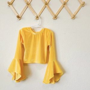 *Brand new* Yellow butterfly sleeve top